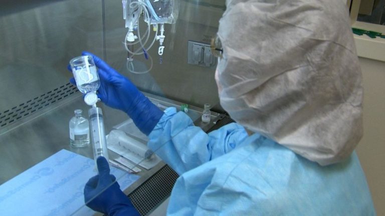 Coronavirus cure with immunotherapy treatment. Copyright free - pixnio public domain (CC0)